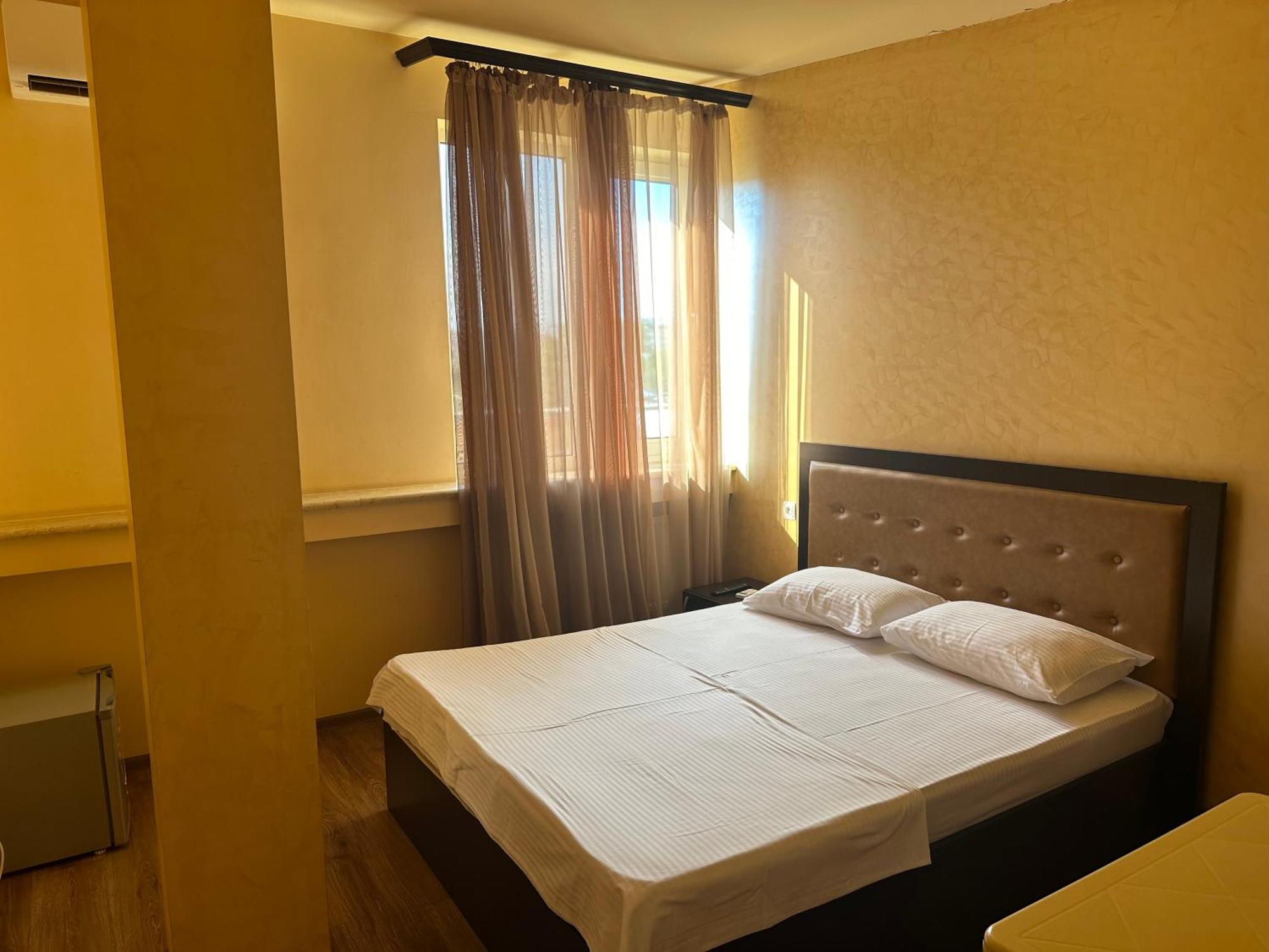 Express Hotel 예레반 외부 사진
