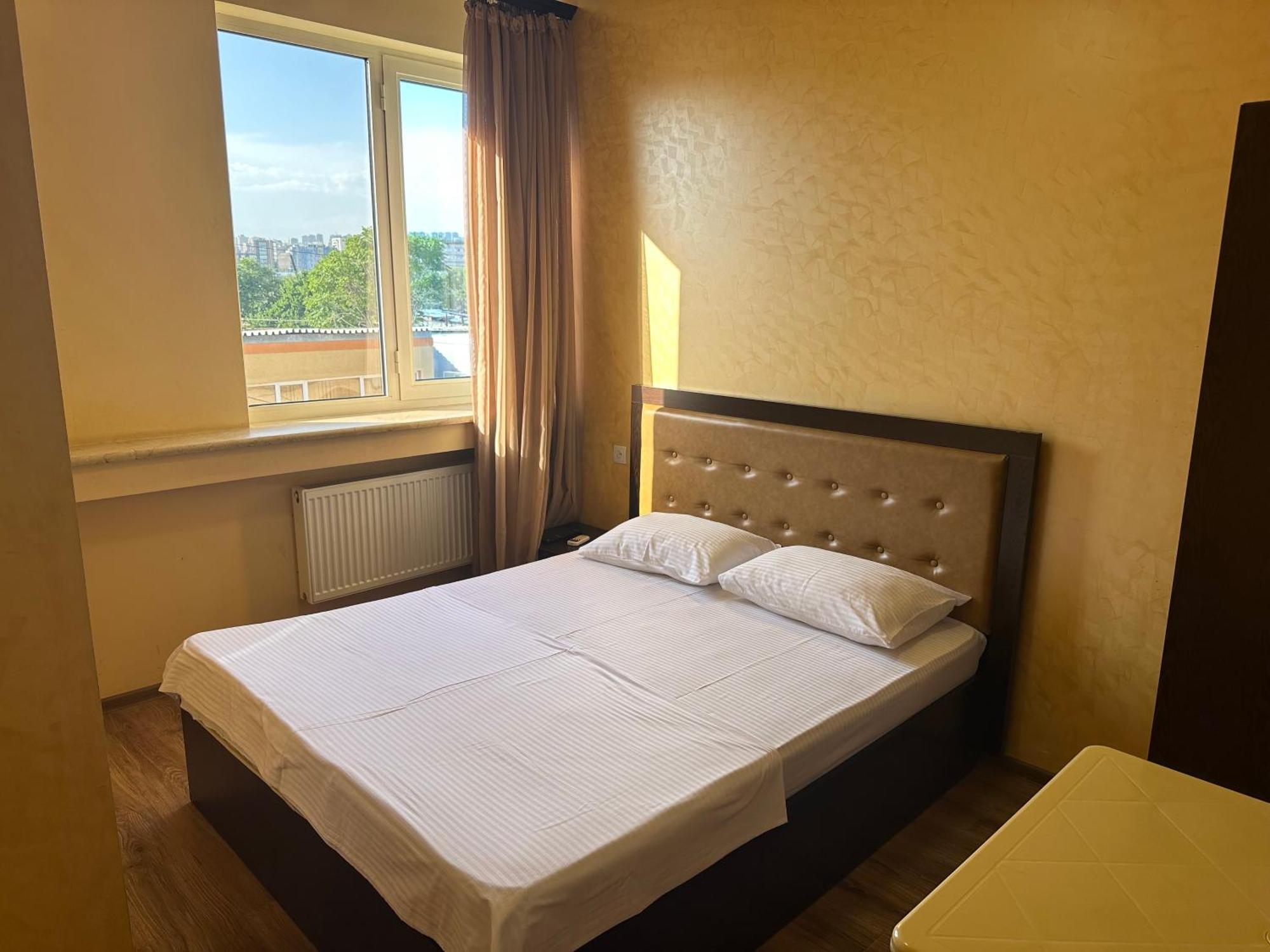 Express Hotel 예레반 외부 사진
