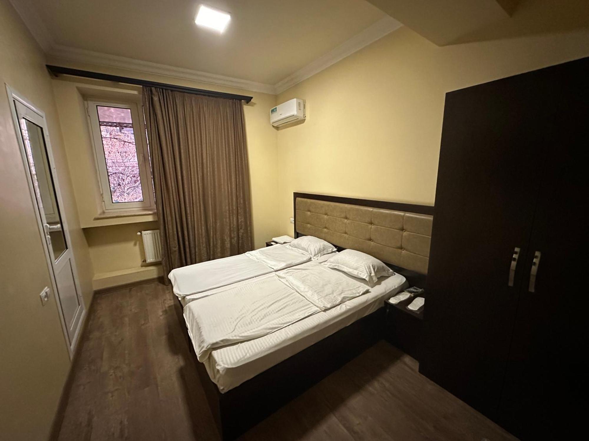 Express Hotel 예레반 외부 사진