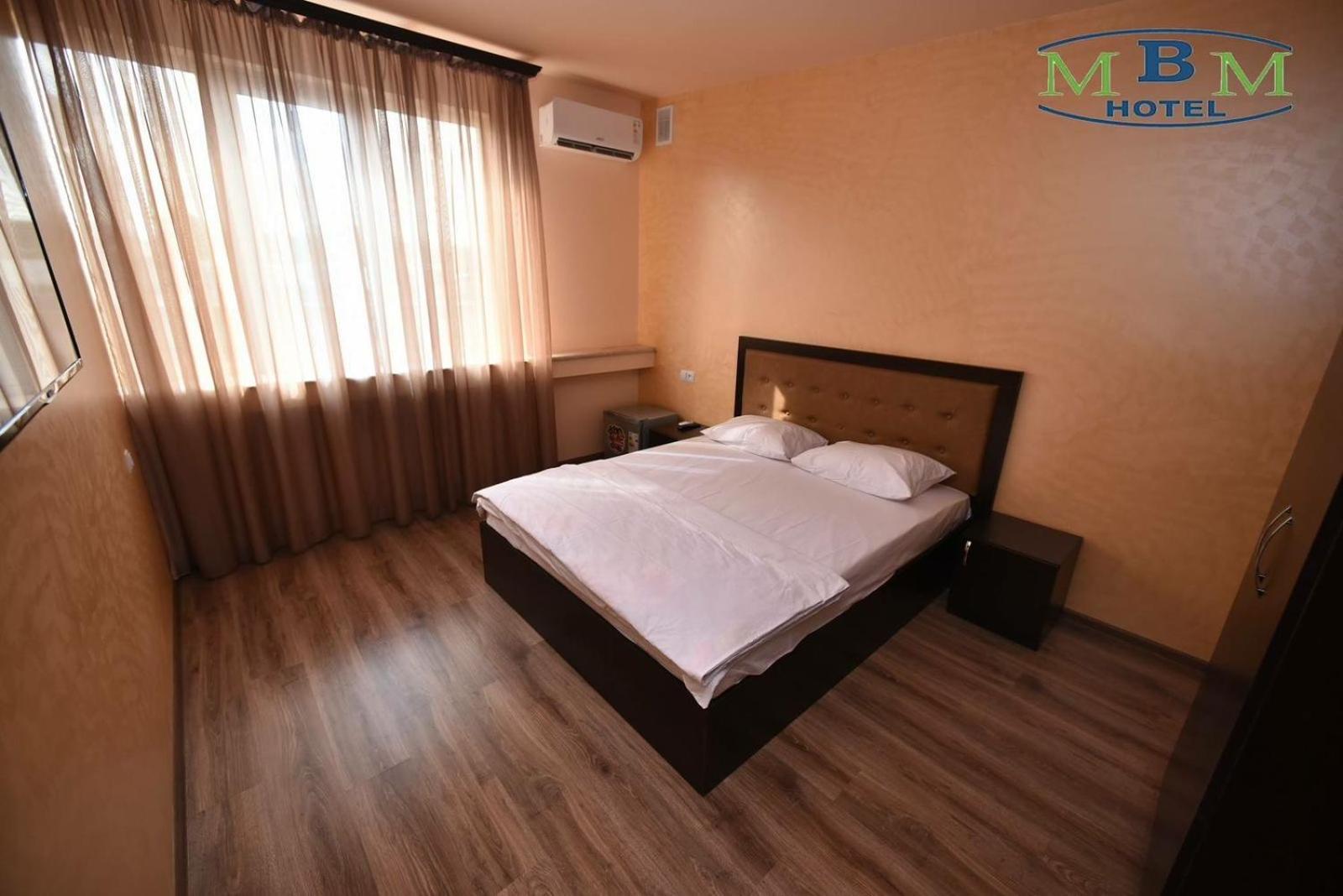 Express Hotel 예레반 외부 사진